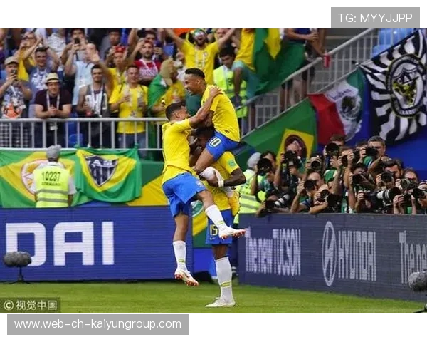 内马尔踢出灵性搓传，巴西弧线进攻质量极高