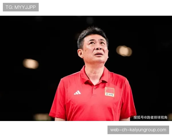 冠军球队主帅续约谈判进展顺利，双方达成初步共识，冠军球队解散